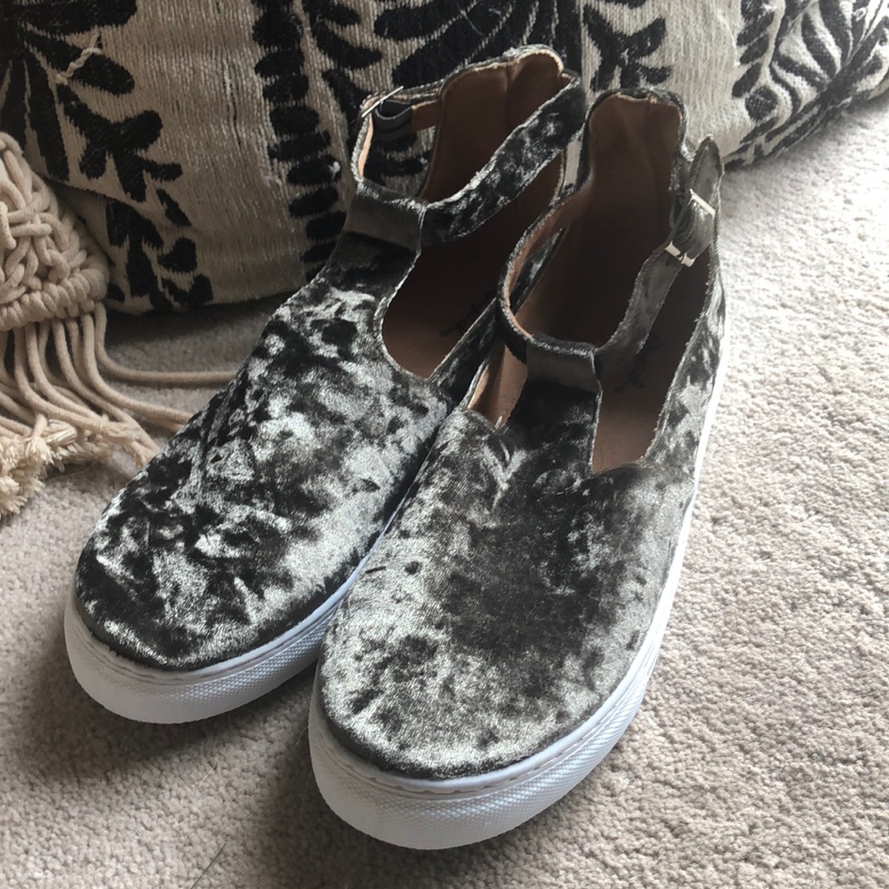 Mary Jane style tennis shoes